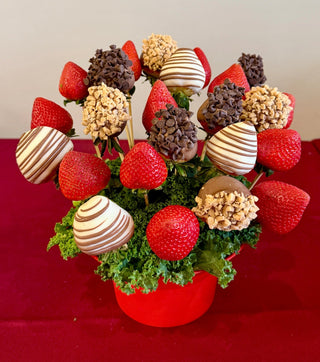 Valentine Chocolate Strawberry Bouquet With Toffee - Chamberlains Chocolate Factory & Cafe